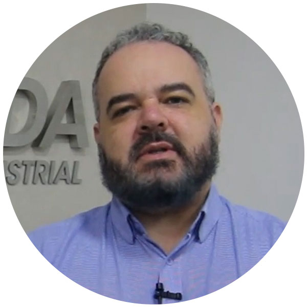 Foto do gerente de planejamento da Cooperativa Integrada Agroindustrial, André Galletti